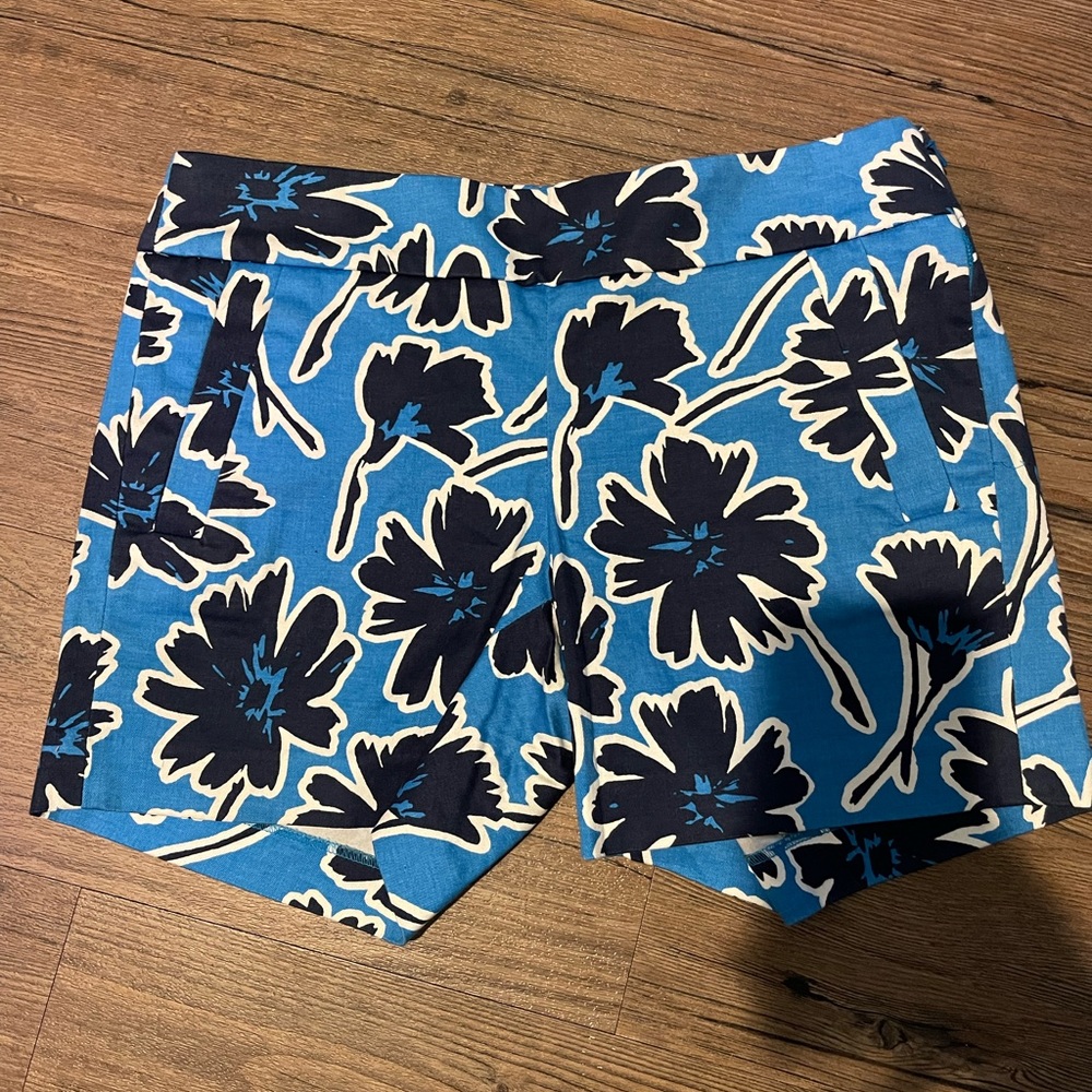 J. Crew Factory | Chino Vacation Shorts and Scarf - Picture 1 of 10